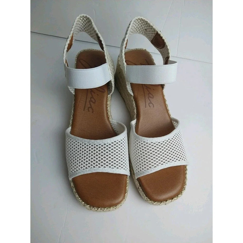 Zodiac Woman 10M Noreen White Mesh Fabric Wedge Slingback Sandals Casual
